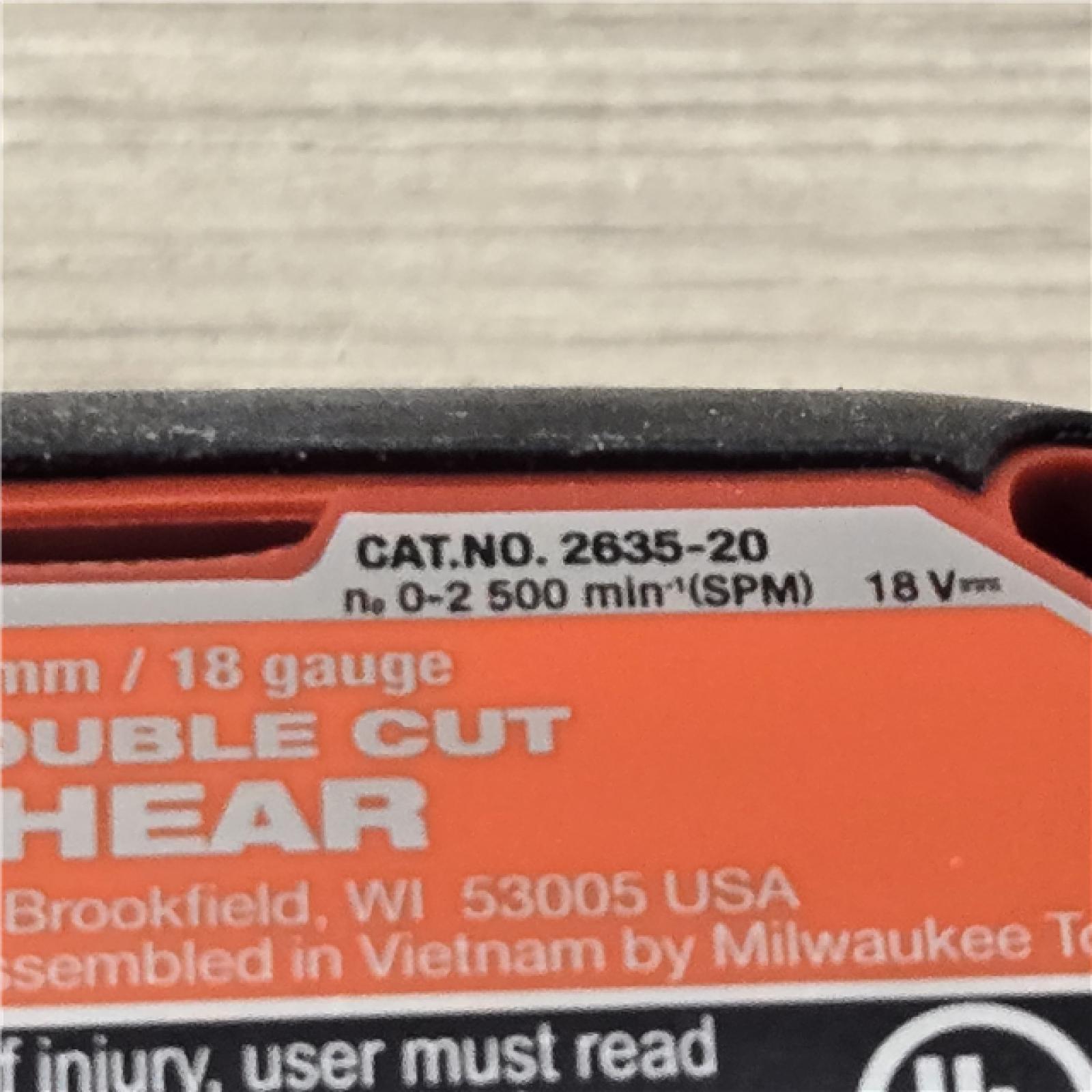AS-IS Milwaukee M18 18 Cordless 18-gauge Double Cut Metal Shear (Tool-Only)