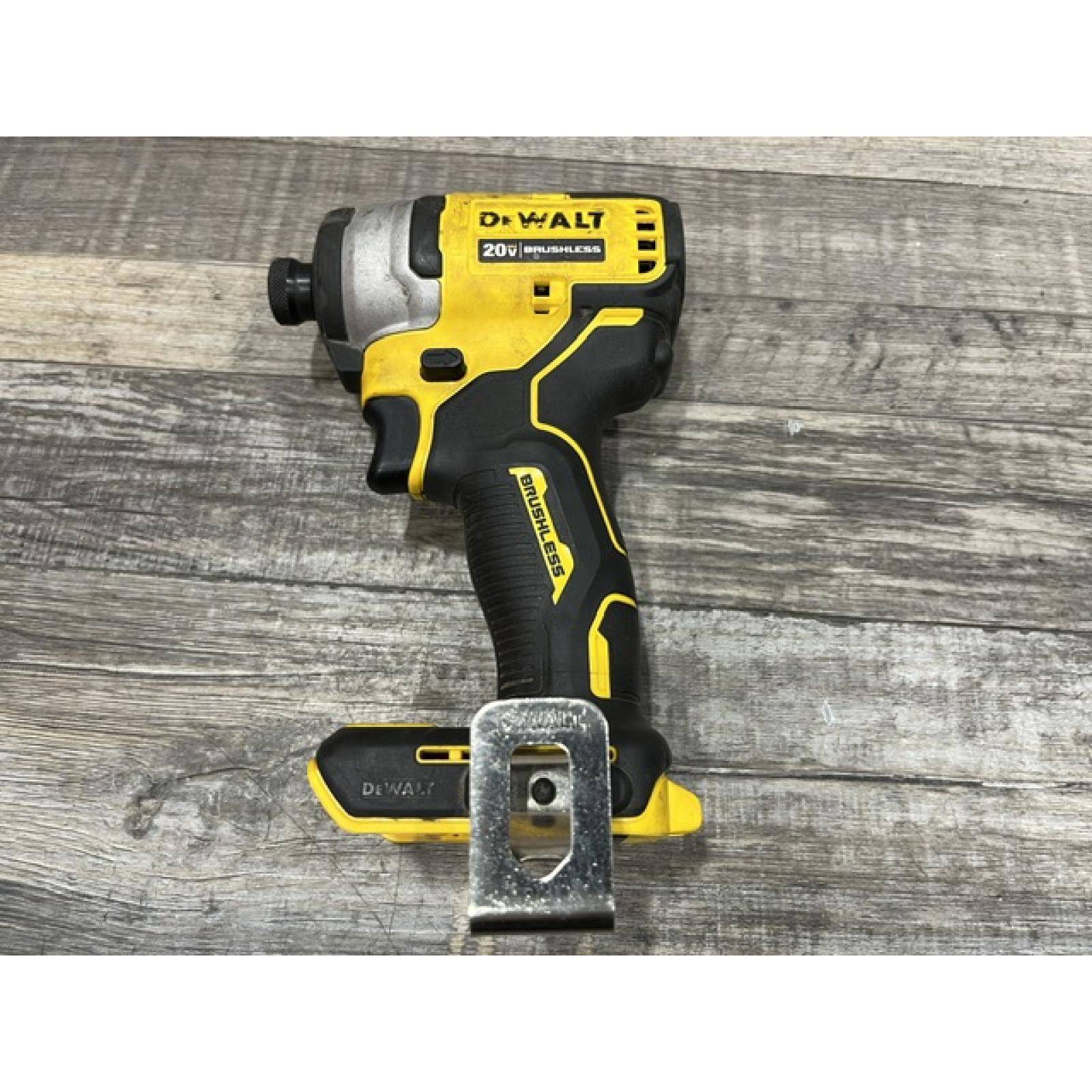 AS-IS DEWALT Atomic 20V Max Lithium-Ion Brushless Cordless Compact 1/4 in. Impact Driver Kit
