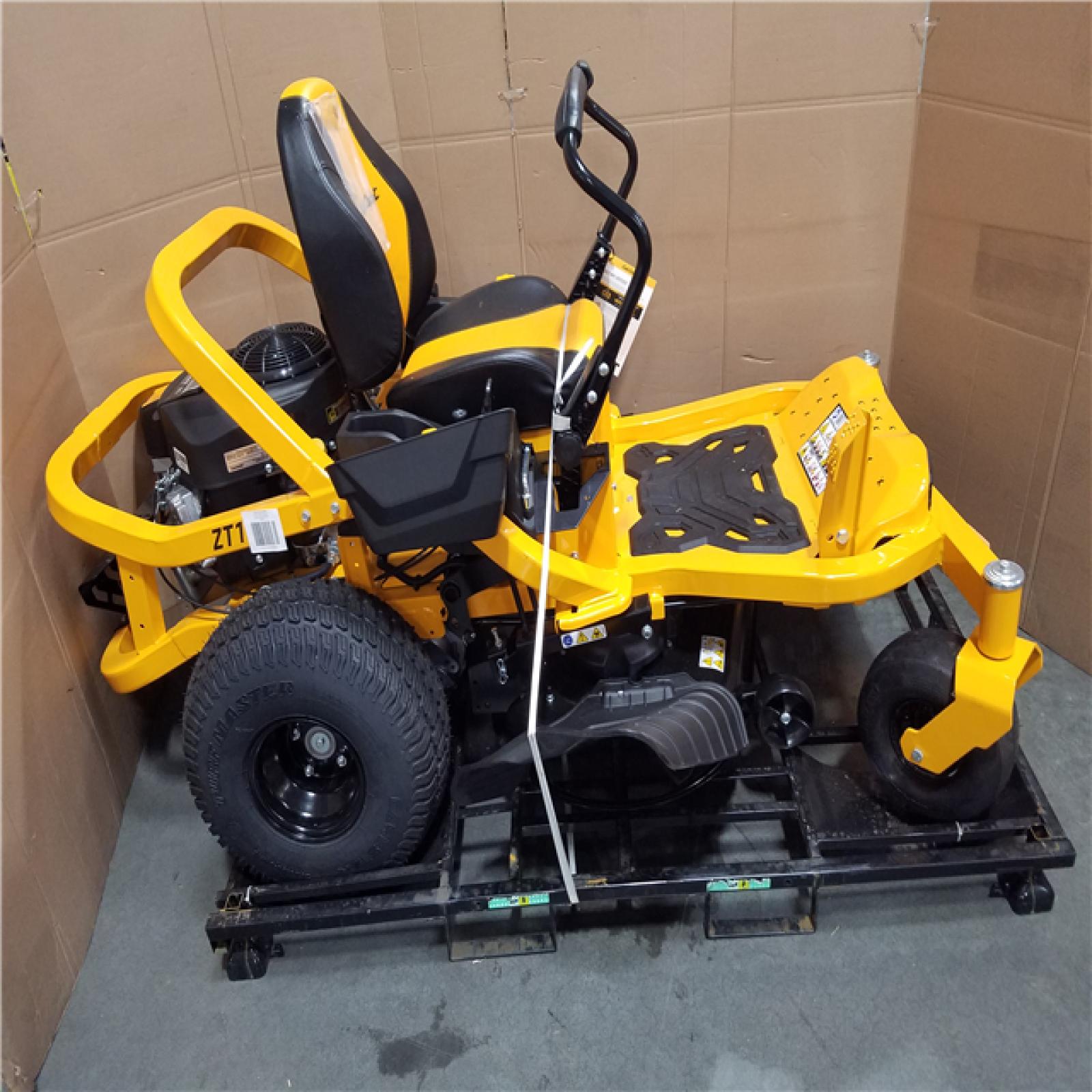 CALIFORNIA AS-IS ULTIMA ZT1 RIDING MOWER