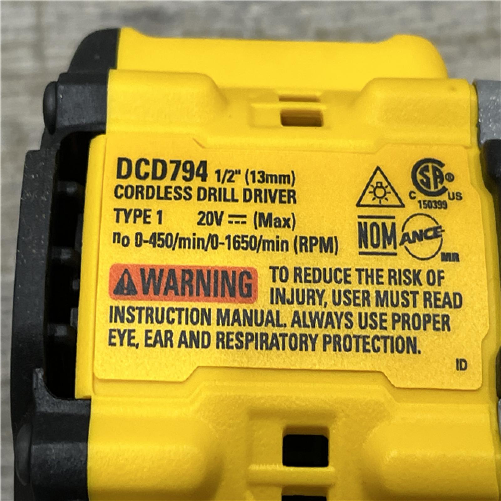 AS-IS DEWALT Atomic 20V Lithium-Ion Cordless Compact 1/2 in. Drill/Driver Kit