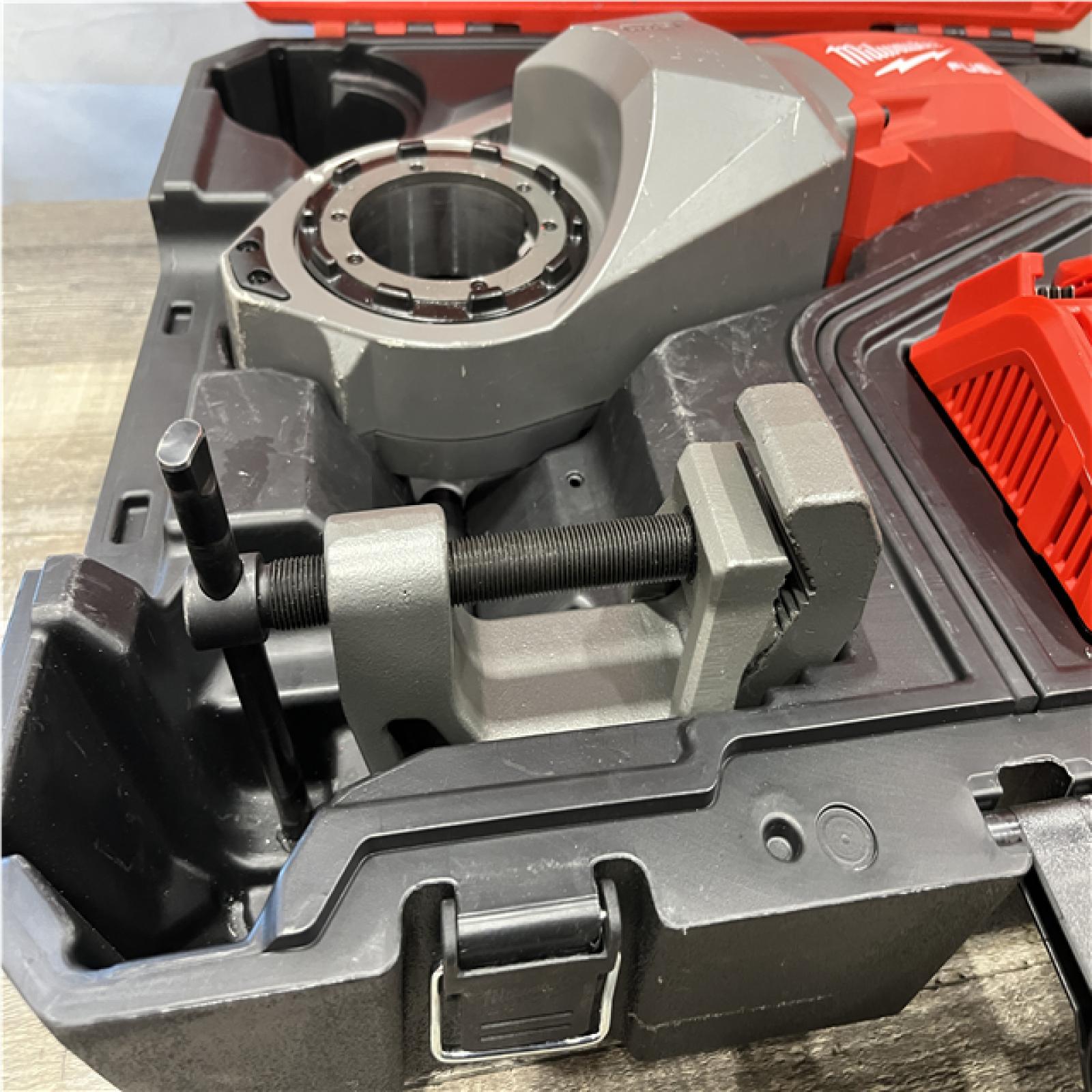 AS-IS Milwaukee 18 Fuel One-Key Cordless Brushless Pipe Threader Kit