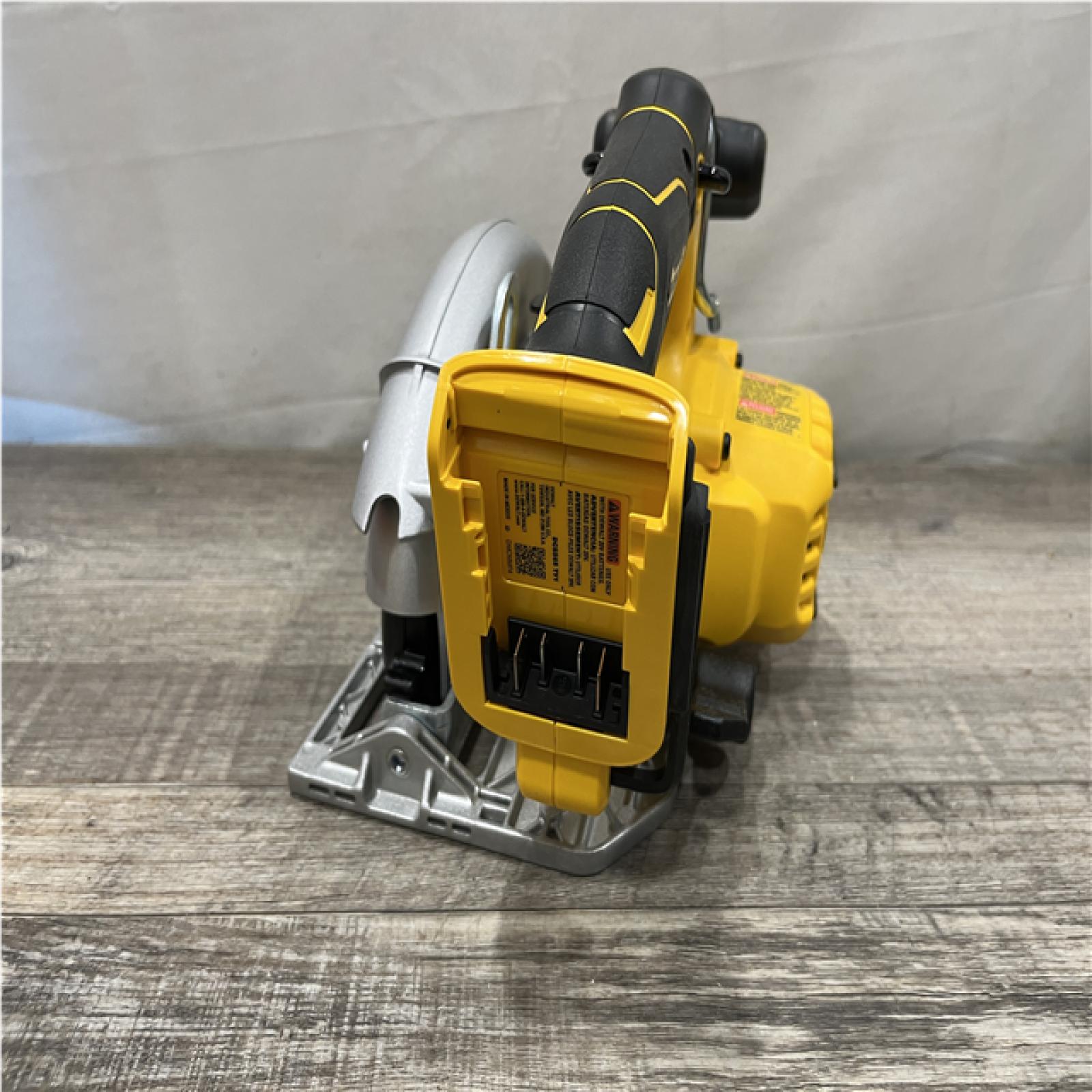 AS-IS DEWALT 20V MAX Cordless Brushless 6-1/2 in. Sidewinder Style Circular Saw (Tool Only)