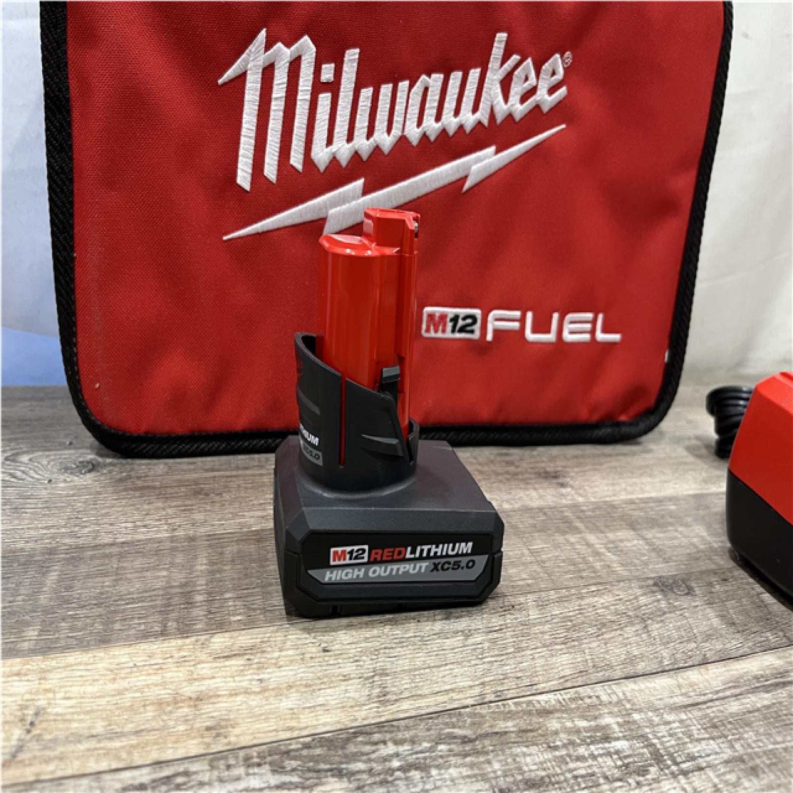 AS-IS Milwaukee FUEL 12V Li-Ion Brushless Cordless Stubby 3/8 in. Impact Wrench Kit