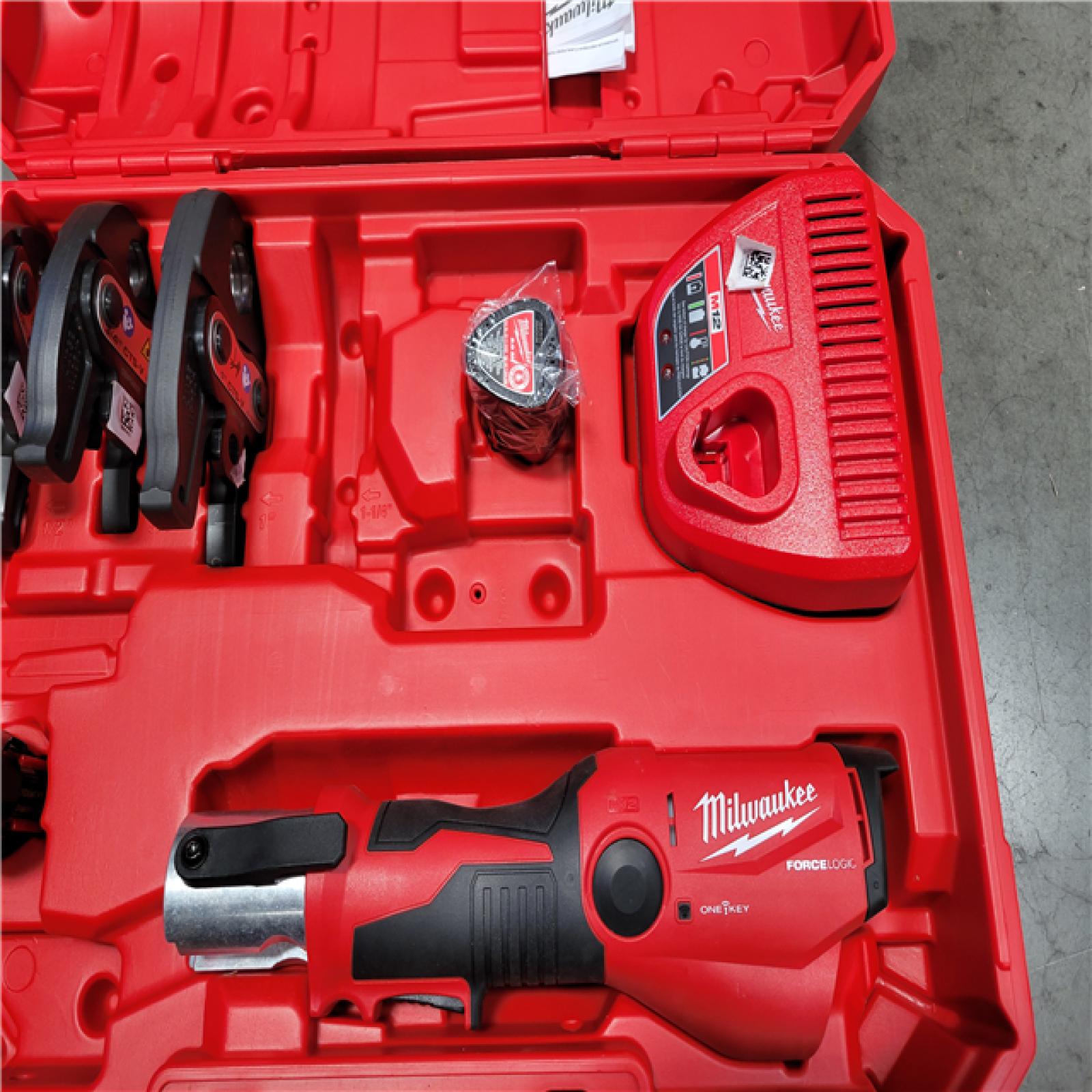 CALIFORNIA AS-IS LIKE NEW MILWAUKEE M12 PRESS TOOL KIT