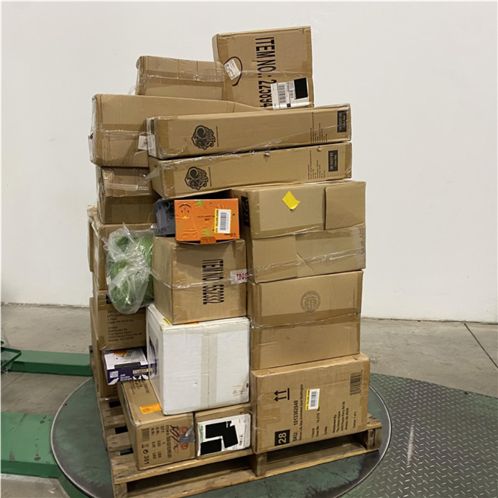 Dallas Location - As-Is Mixed Holiday Pallet