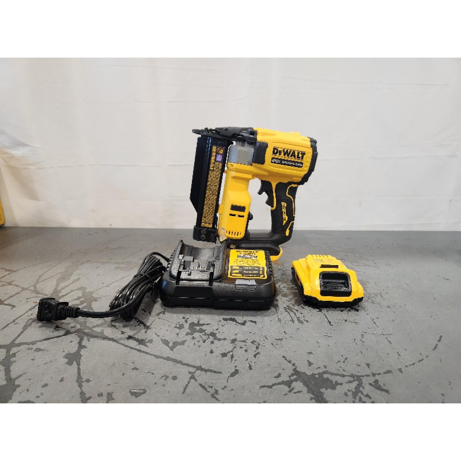 AS-IS- DEWALT ATOMIC 20V MAX Lithium Ion Cordless 23 Gauge Pin Nailer Kit with 2.0Ah Battery and Charger