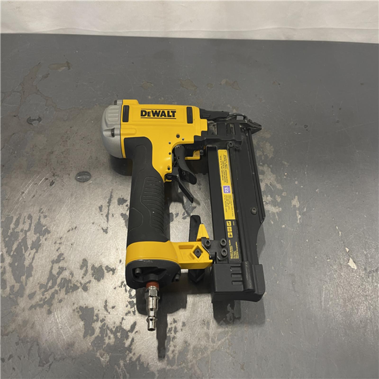 AS-IS- Dewalt-DWFP2350K 23 GA Pin Nailer