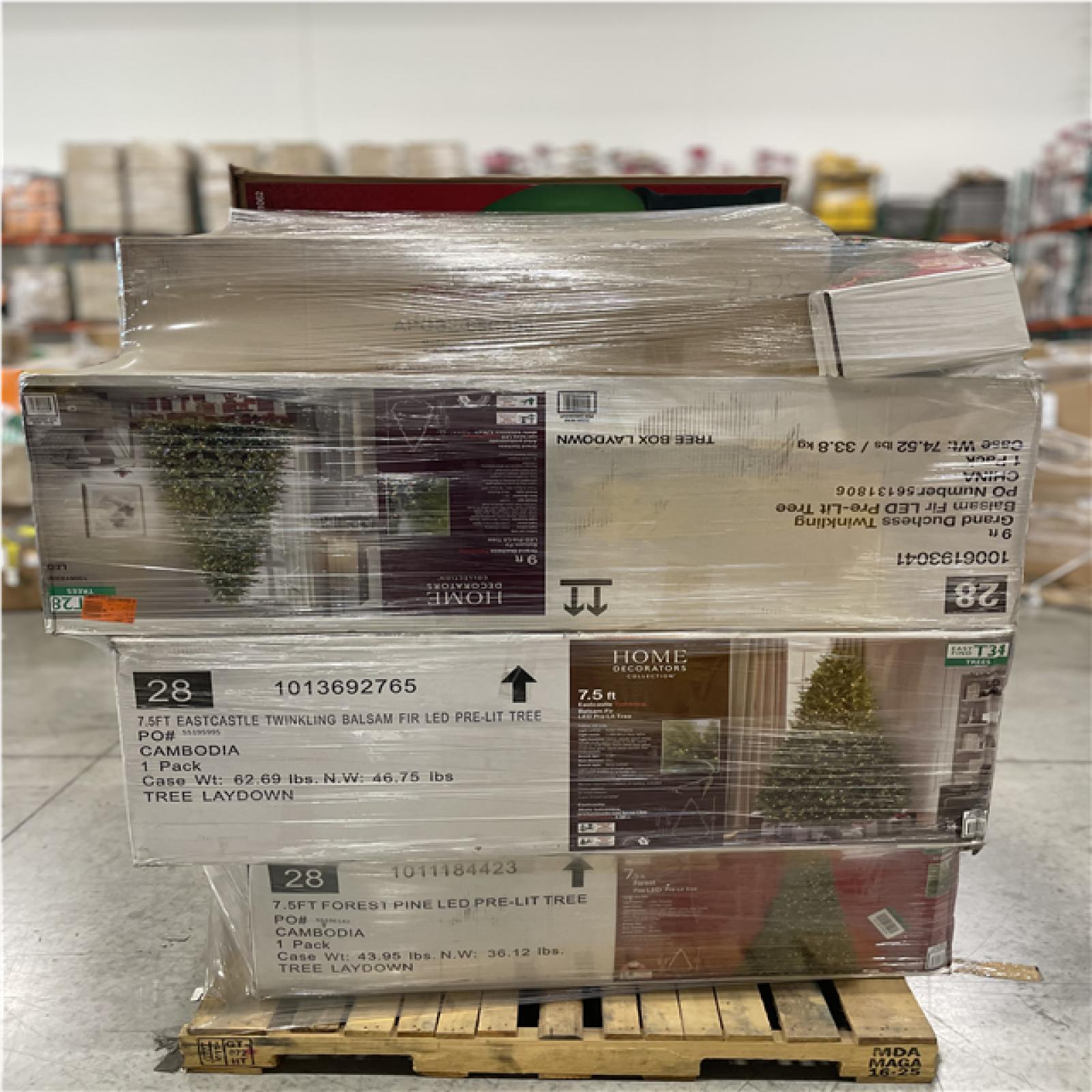 DALLAS LOCATION - MIXED CHRISTMAS TREE PALLET