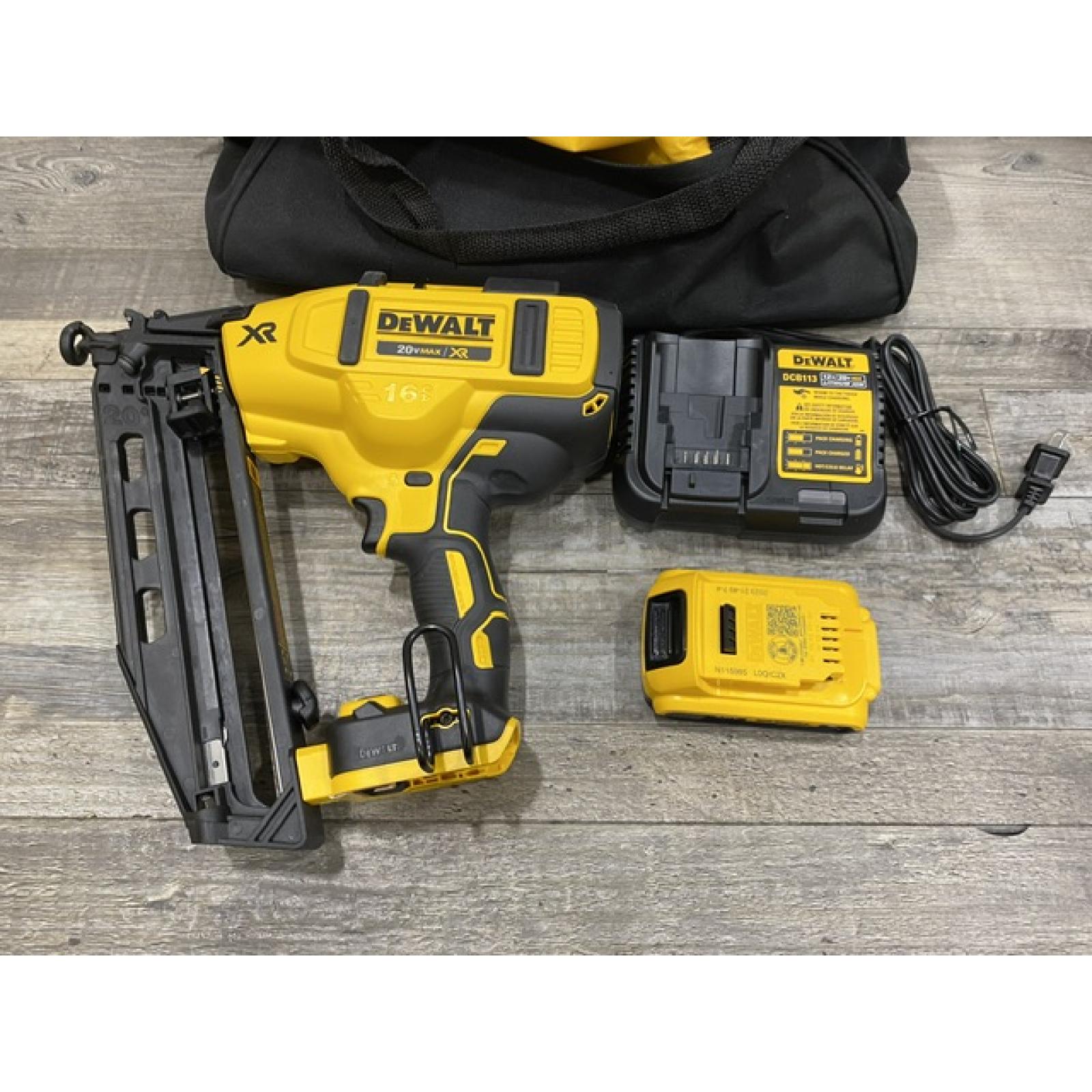 AS-IS DEWALT 20V MAX XR 16-Gauge Electric Cordless Angled Finishing Nailer Kit