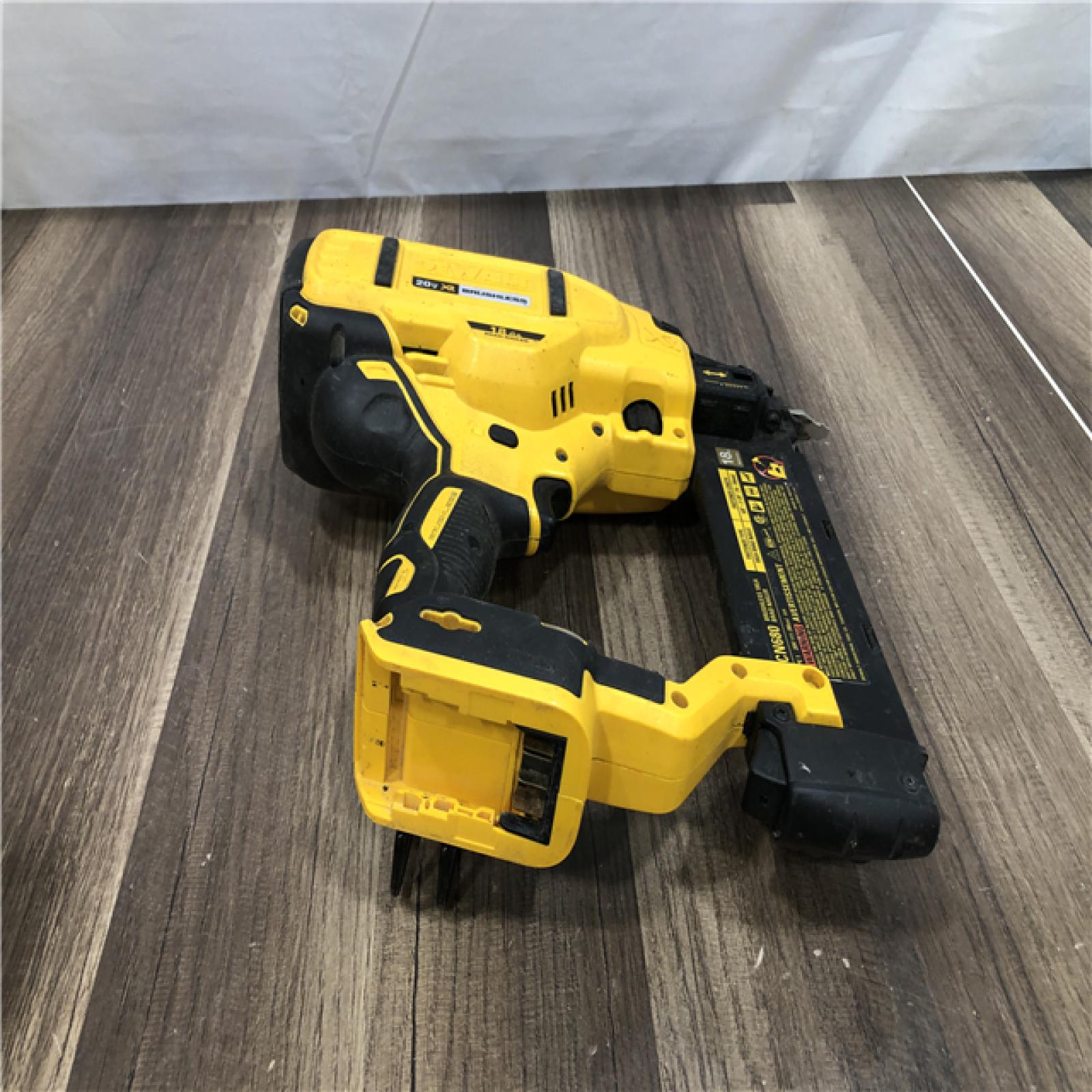 AS-IS DEWALT 20V MAX XR Lithium-Ion Electric Cordless 18-Gauge Brad Nailer (Tool Only)