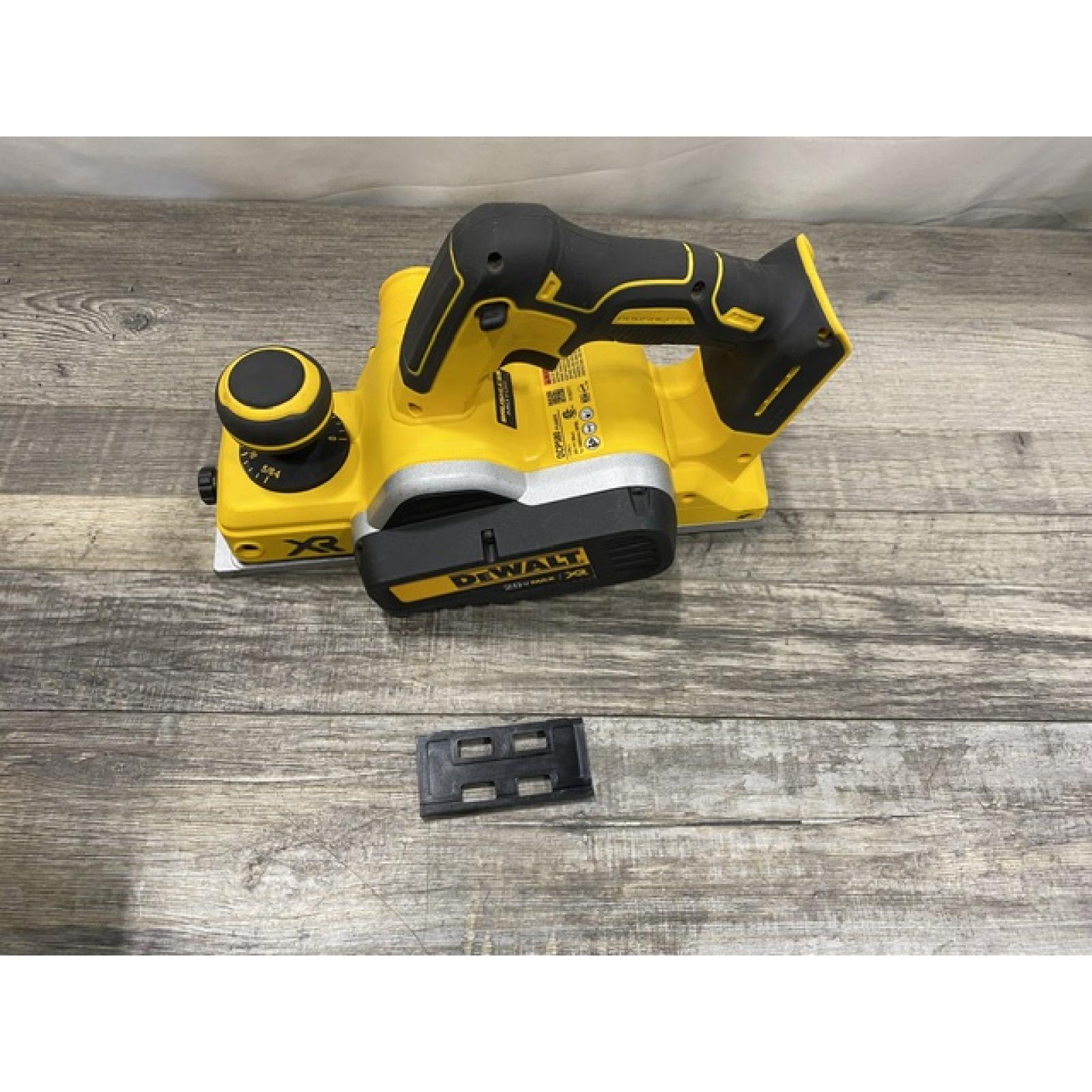 AS-IS DEWALT 20V MAX XR Cordless Brushless 3-1/4 in. Planer (Tool Only)