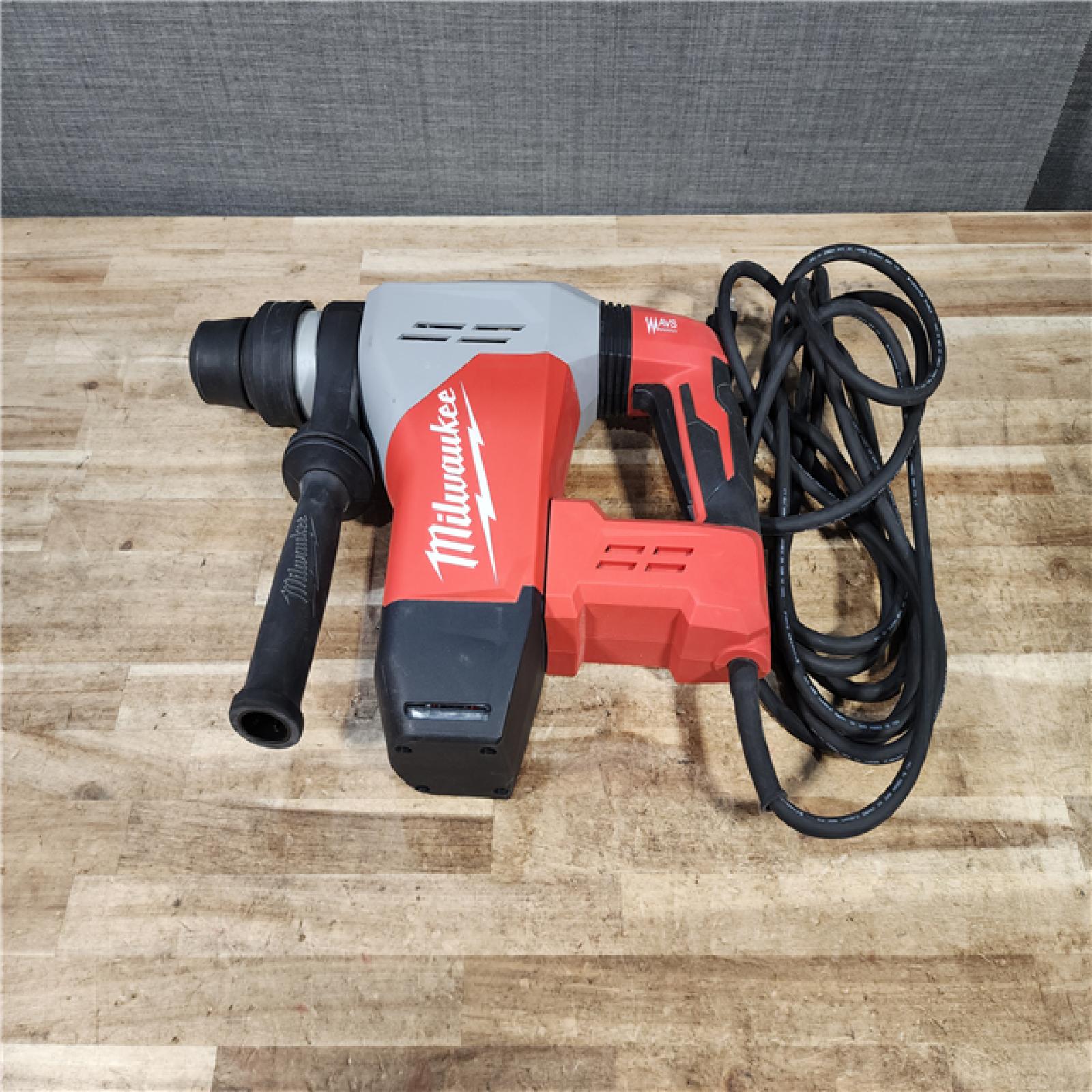 HOUSTON LOCATION - AS - IS Milwaukee 1-9/16 in. SDS-Max Rotary Hammer