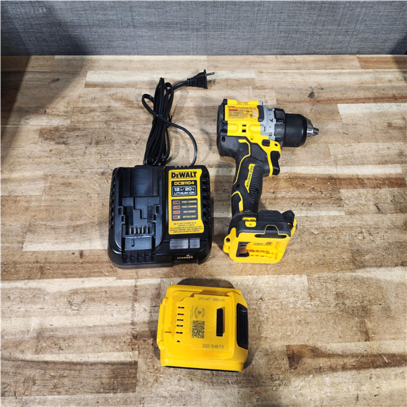 Houston Location AS-IS DEWALT 20V XR Lithium-Ion Cordless Brushless 1/2 in. Drill/Driver Kit