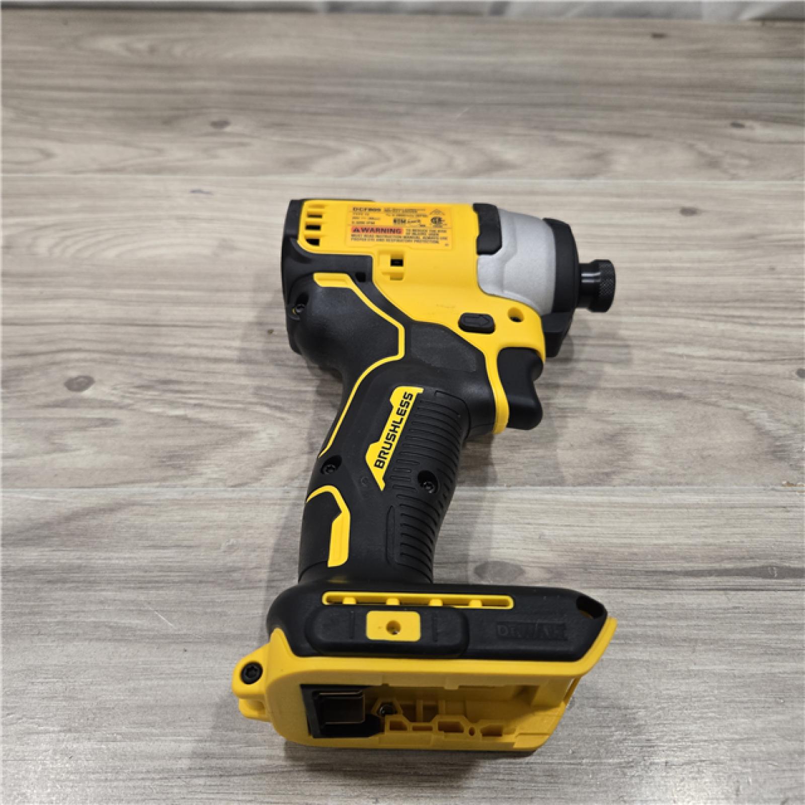 AS-IS DeWALT ATOMIC 20V MAX Cordless Compact Impact Driver Kit