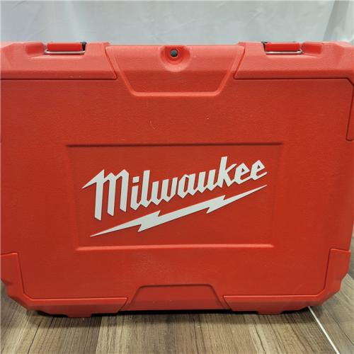 AS-IS Milwaukee-3632-21 M12 Green Beam Laser 360Â° 3-Plane Kit
