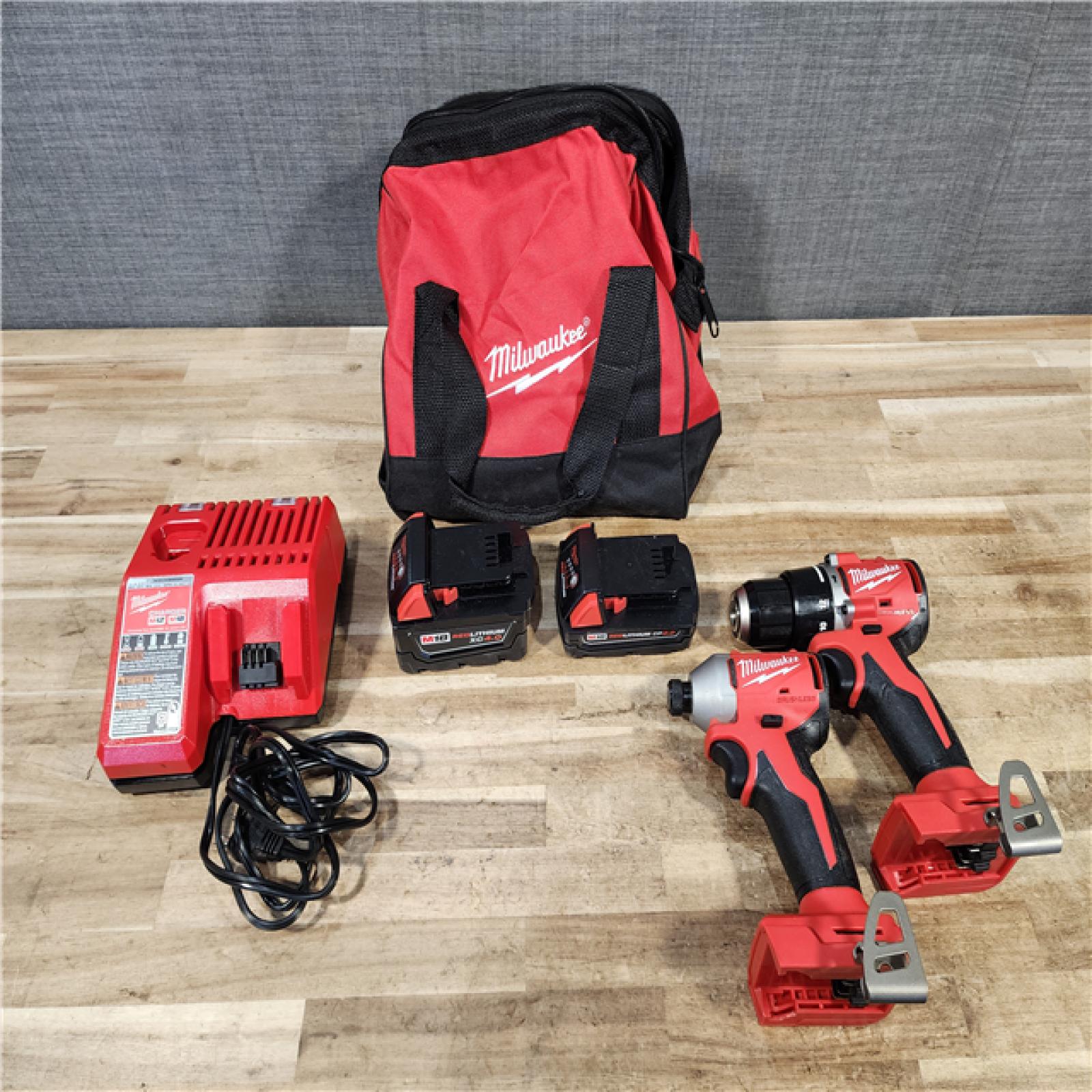 HOUSTON LOCATION - AS - IS Milwaukee 2 Tool Combo Kit W/ (2) Battery & Charger