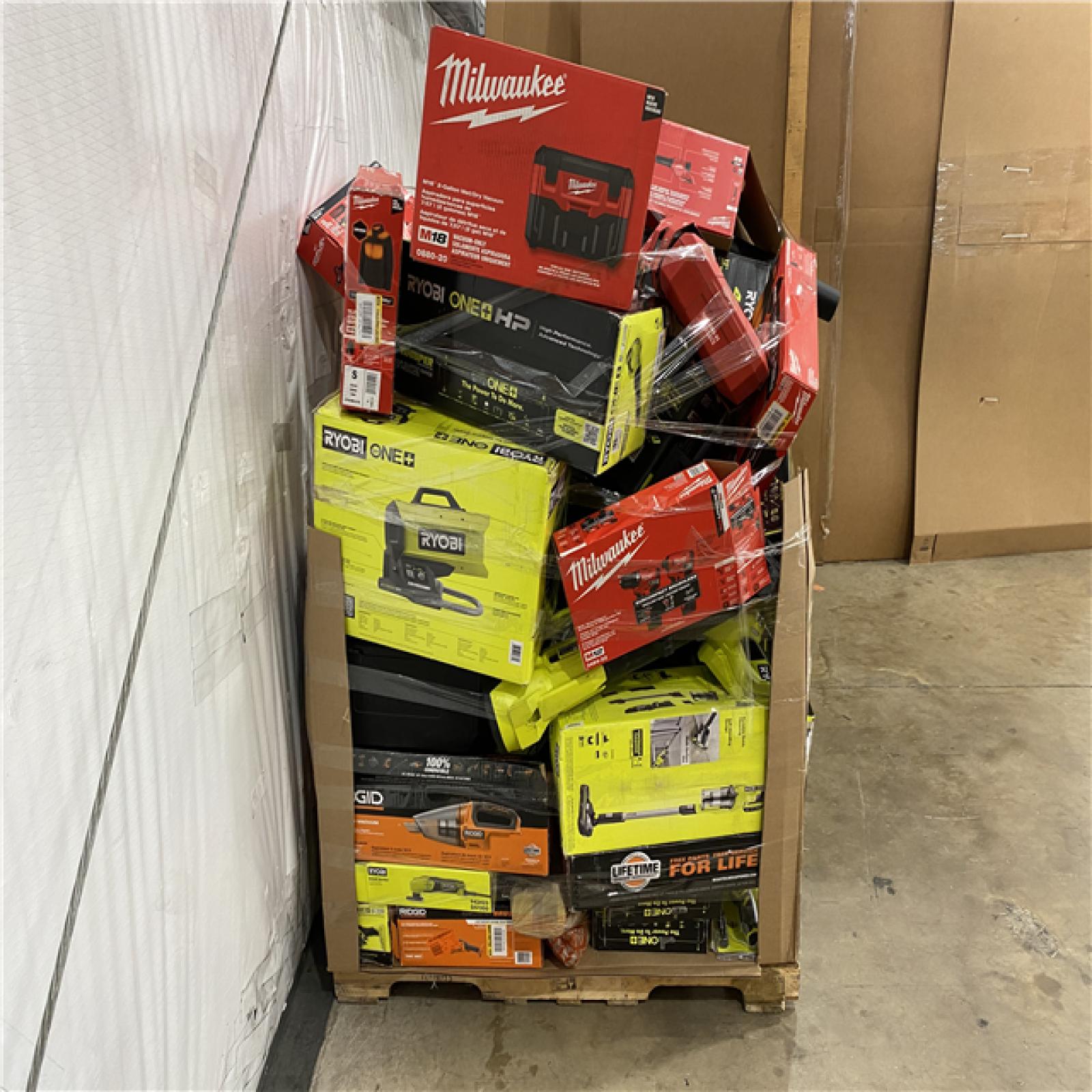 Houston Location AS IS - Tool Pallet