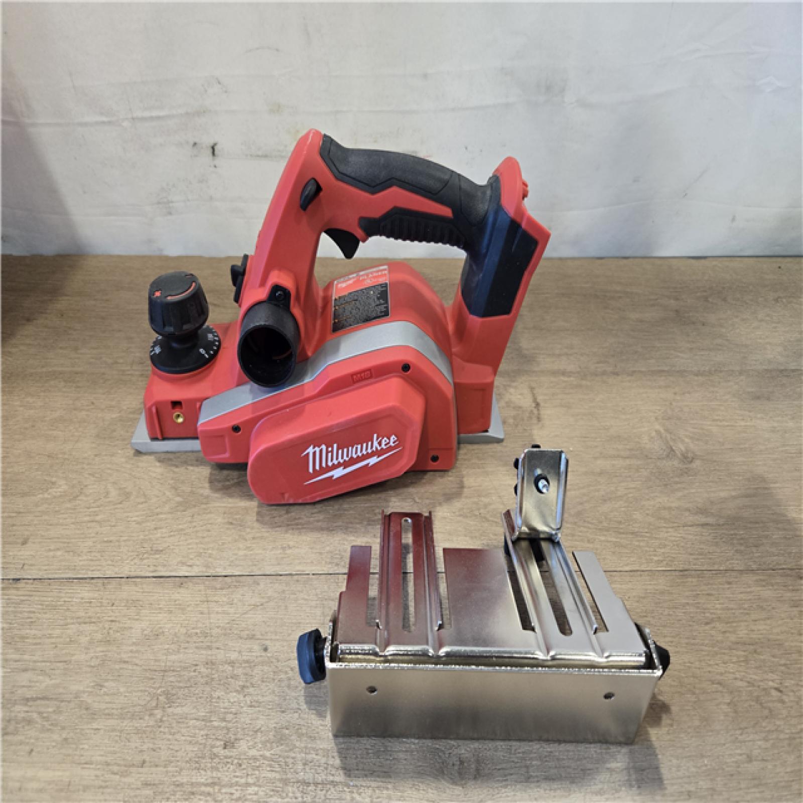 AS-IS Milwaukee M18 18V Cordless 3-1/4 in. Planer (Tool-Only)