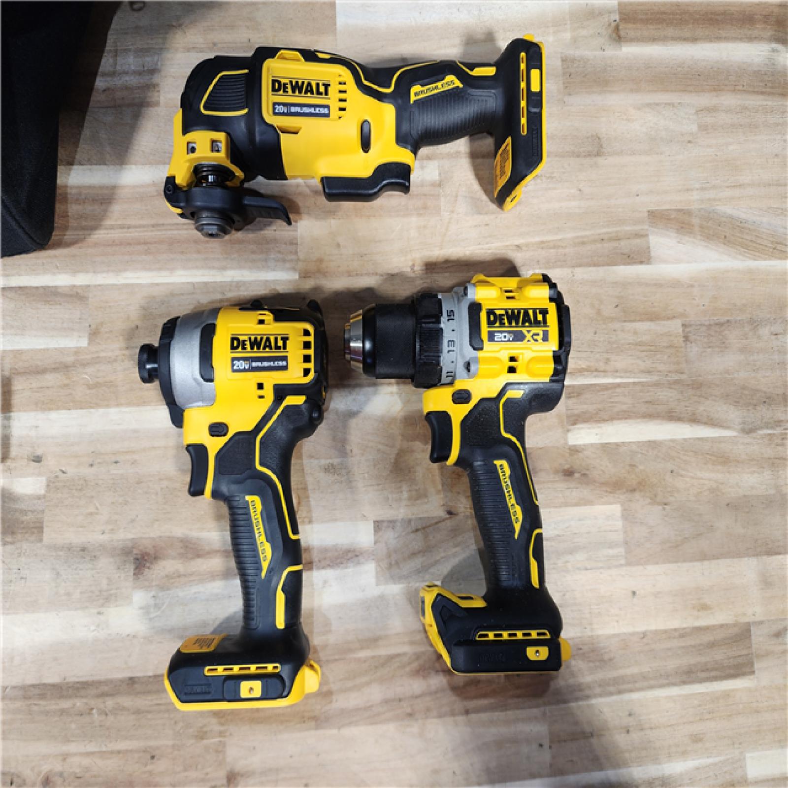 HOUSTON LOCATION - AS-IS DEWALT 3 TOOL COMBO KIT W/ (2) BATTERY & CHARGER