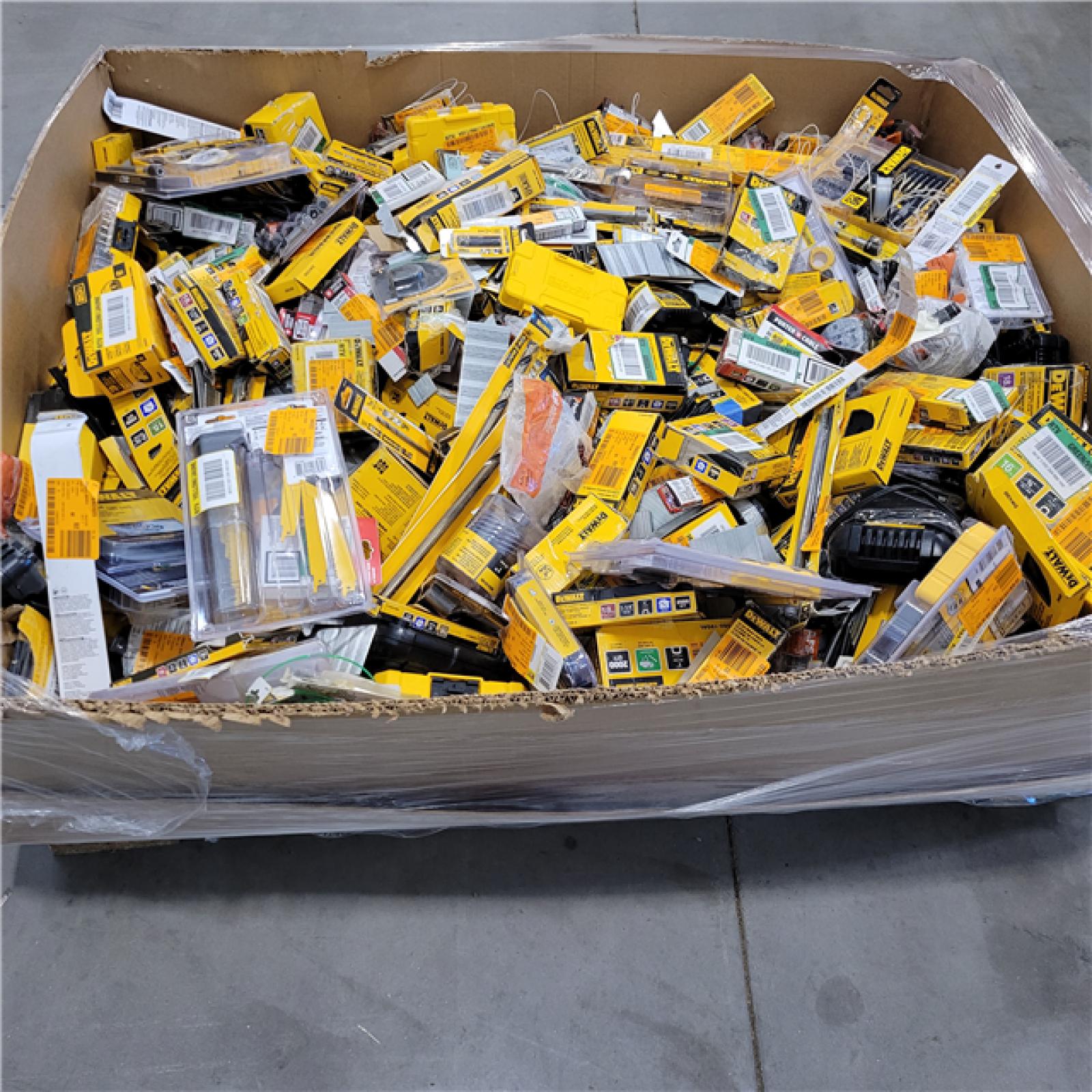 DALLAS LOCATION - AS-IS TOOL  PALLET