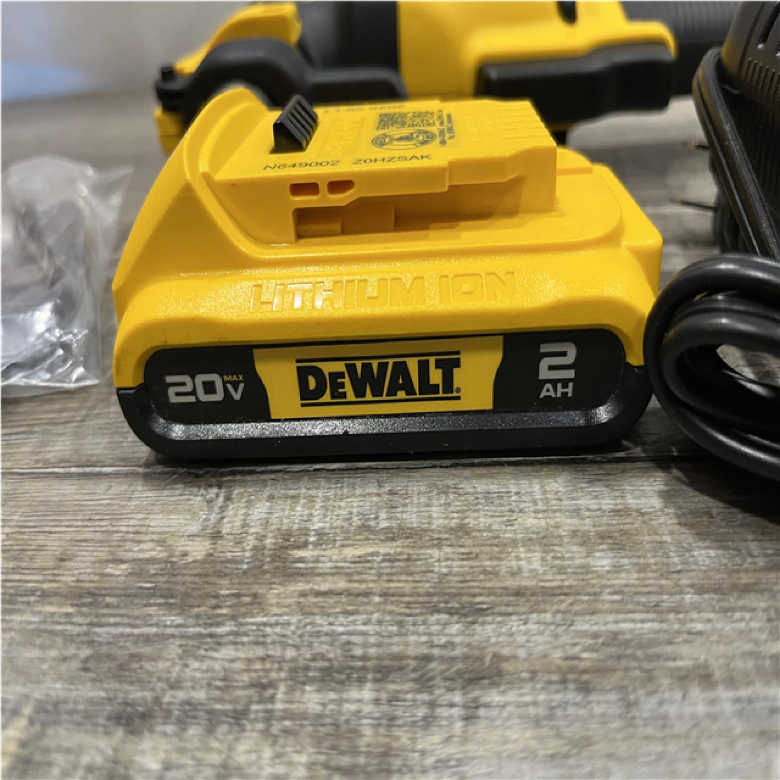 AS-IS DEWALT ATOMIC 20V MAX Cordless Brushless Oscillating Multi Tool Kit