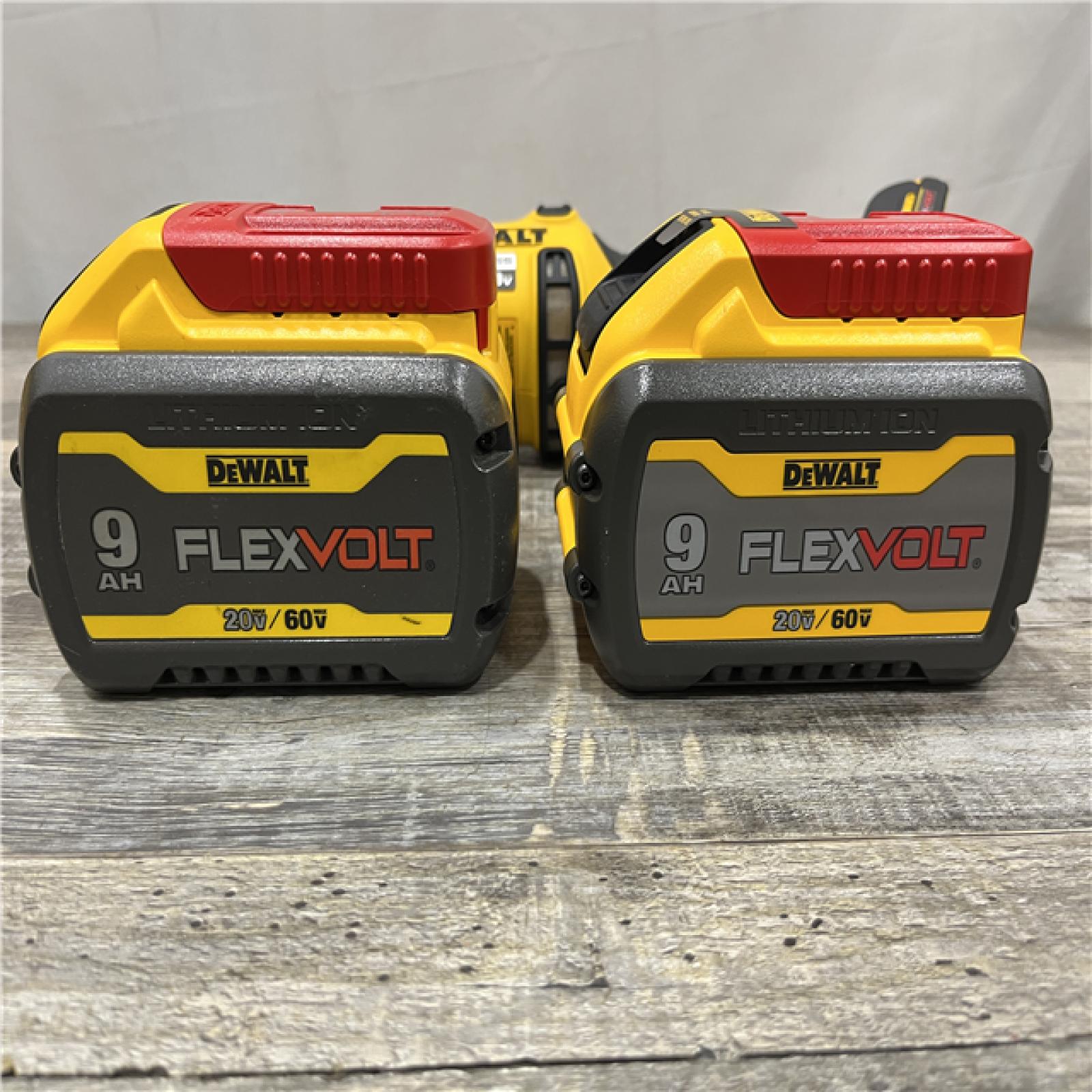 AS-IS DEWALT FLEXVOLT 60V MAX Cordless Brushless 4.5 in. - 6 in. Small Angle Grinder Kit