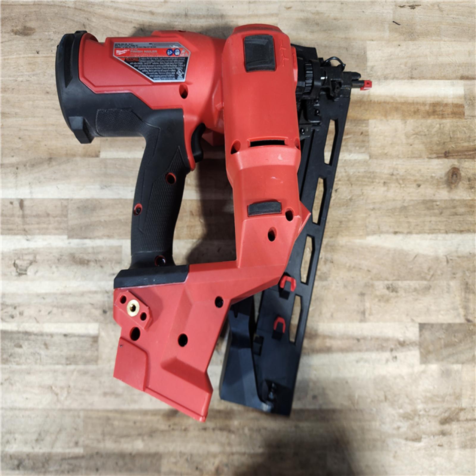 HOUSTON LOCATION - AS-IS Milwaukee FUEL 18-Volt Lithium-Ion Brushless Cordless Gen II 16-Gauge Angled Finish Nailer (Tool-Only)