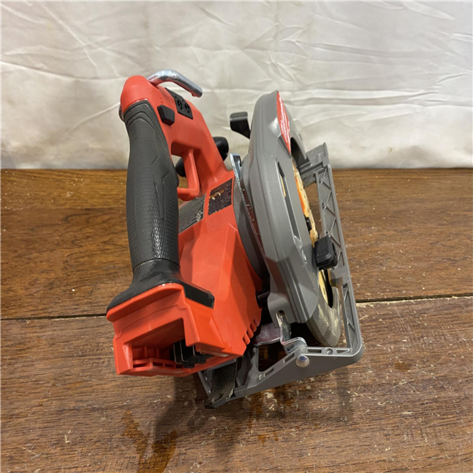 AS-IS Milwaukee Tools M18 FUEL 7-1/4 Circular Saw (Tool Only) 2834-20