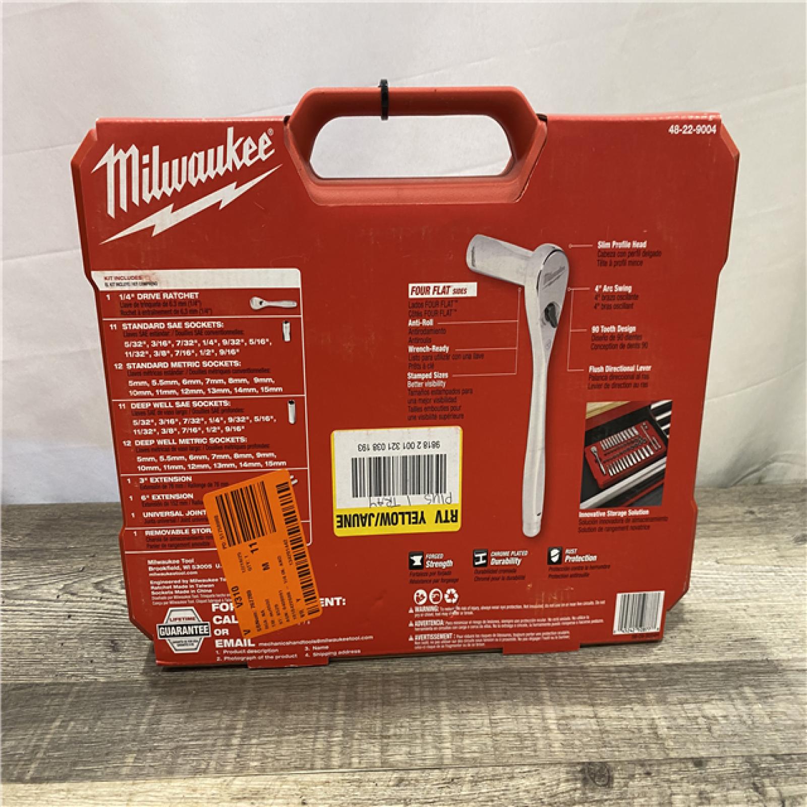 NEW - Milwaukee 1/4 in. Drive SAE/Metric Ratchet and Socket Mechanics Tool Set (50-Piece)