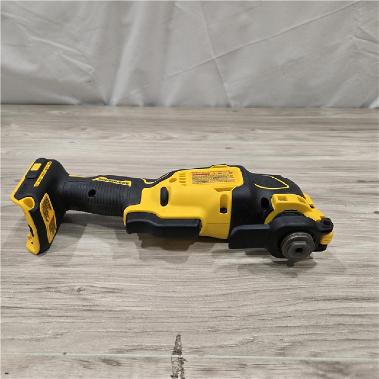 AS-IS DEWALT ATOMIC 20V MAX Cordless Oscillating Multi Tool (Tool Only)