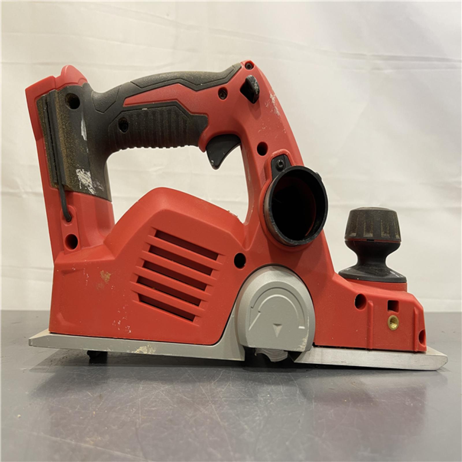 AS-IS - Milwaukee M18 18-Volt Lithium-Ion Cordless 3-1/4 in. Planer (Tool-Only)