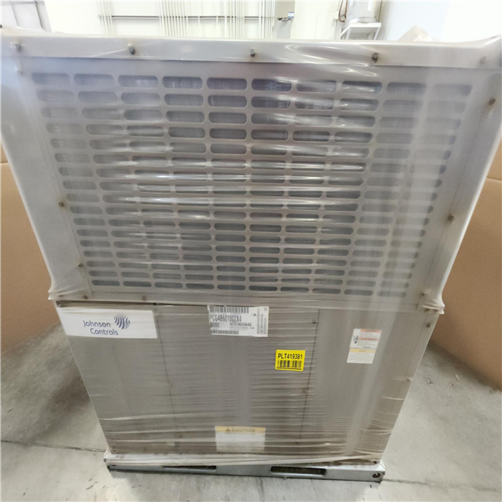Phoenix NEW 5T 14SEER 100KBTU Gas HEAT AC
