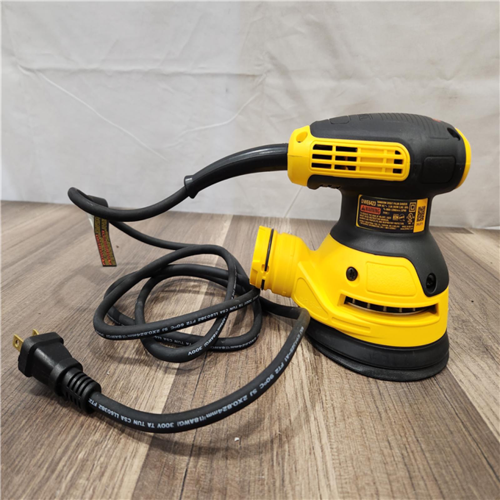 AS-IS- DEWALT 3 Amp Corded 5 in. Variable Speed Random Orbital Sander