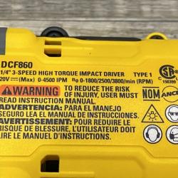 LIKE NEW - DEWALT 20V XR Lithium-Ion Cordless Hammer Drill Kit