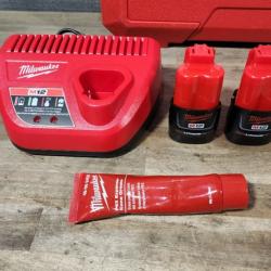 HOUSTON LOCATION - AS-IS Milwaukee M12 12V Lithium-Ion Cordless PEX Expansion Tool Kit with (2) 1.5 Ah Batteries  (3) Expansion Heads and Hard Case