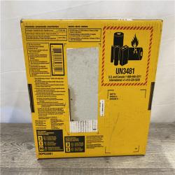 NEW -  DEWALT 20V MAX Cordless Battery Powered Pruner Kit