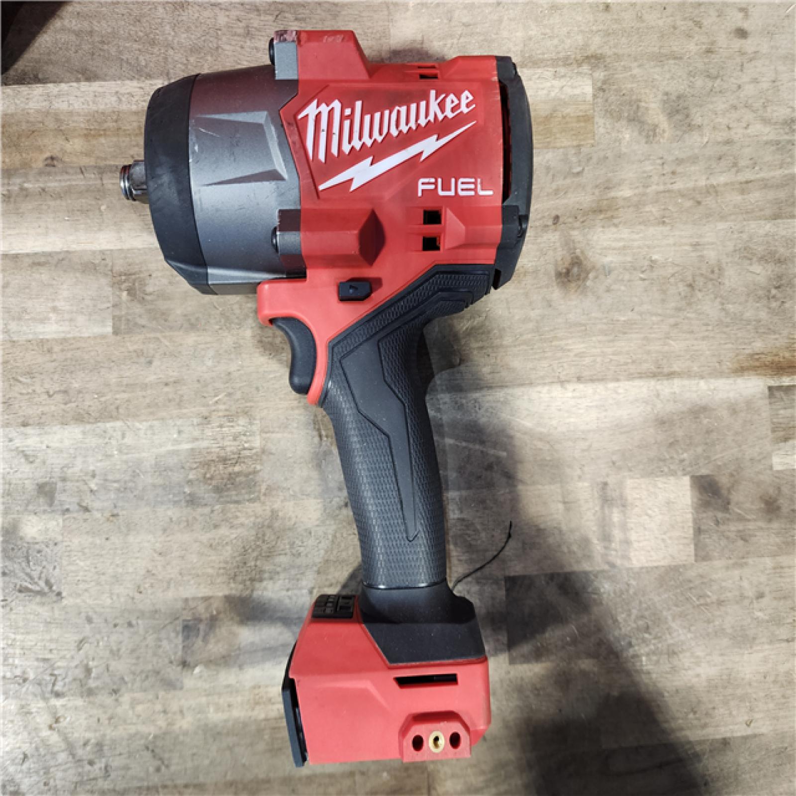HOUSTON LOCATION - AS-IS Milwaukee M18 1/2 in. Cordless Brushless High Torque Impact Wrench Kit (Battery & Charger)