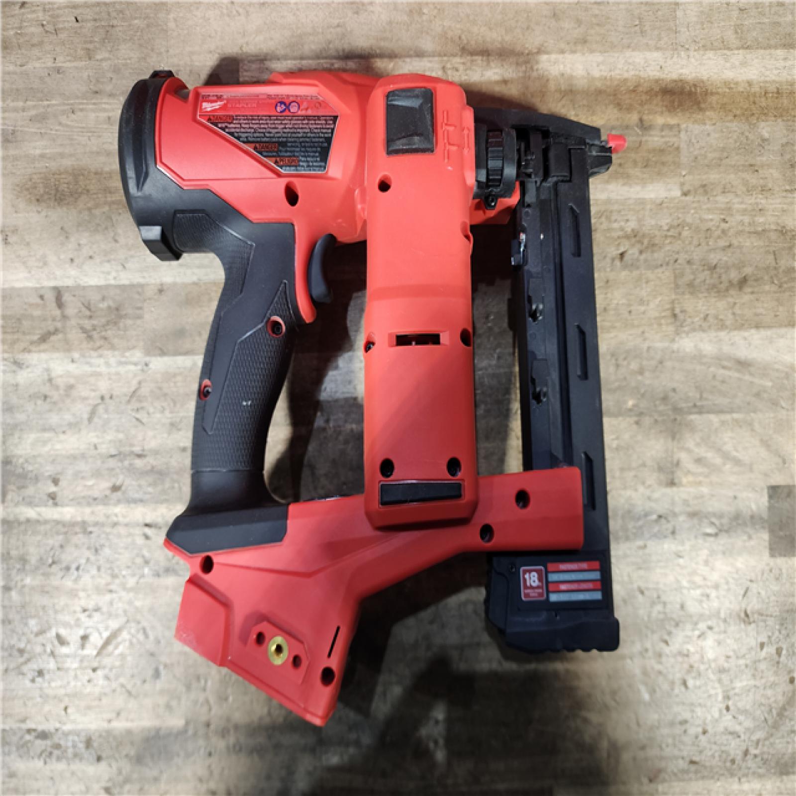HOUSTON LOCATION - AS-IS MILWAUKEE FUEL 18V Cordless 18-Gauge 1/4 in. Narrow Crown Stapler (Tool-Only)