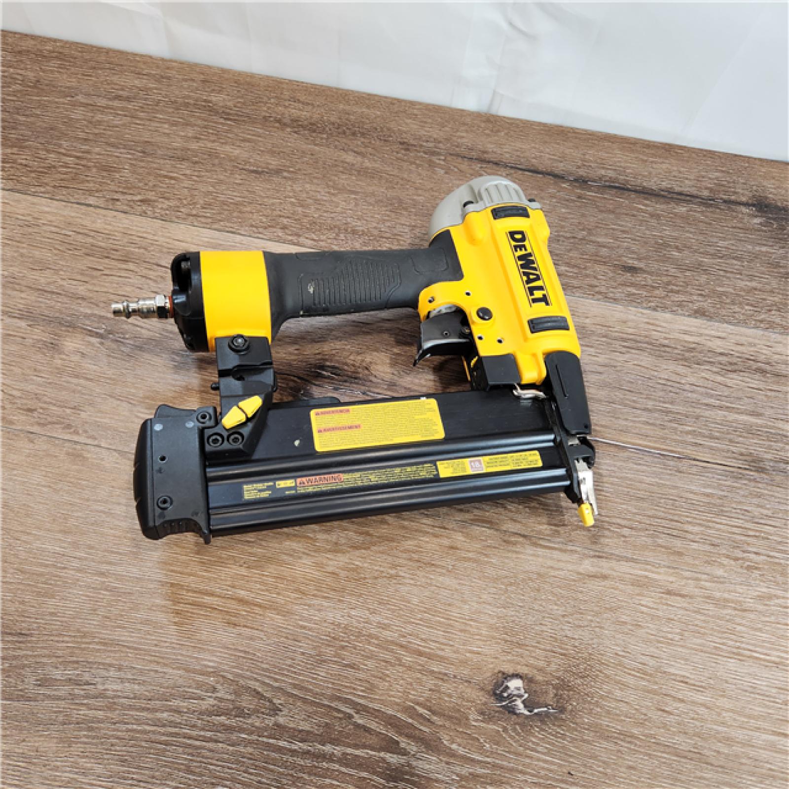 AS-IS DeWalt DWFP12233 18 Gauge Precision Point Brad Nailer with Selectable Trigger