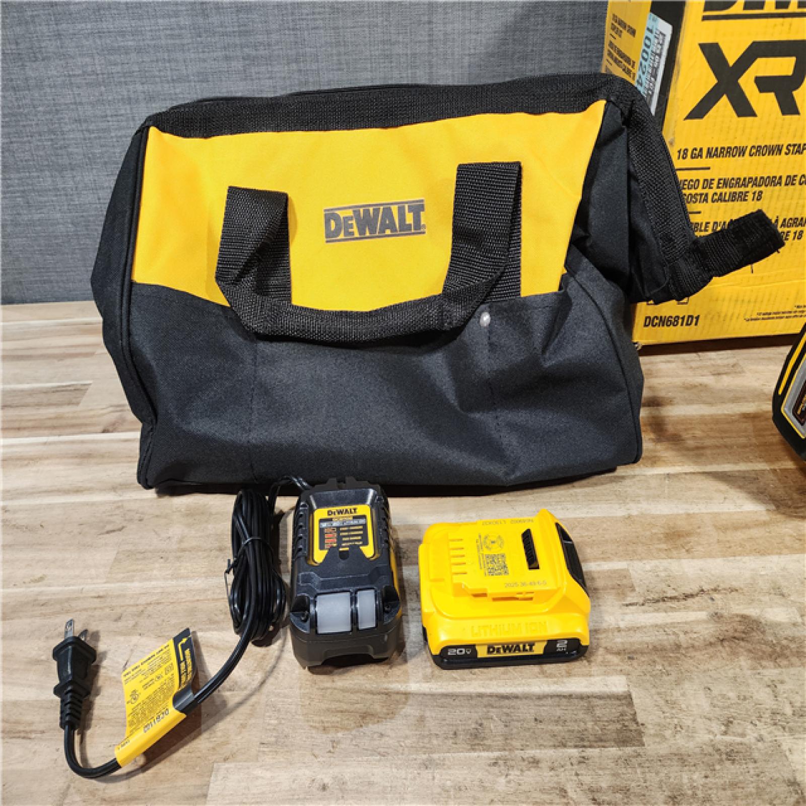 HOUSTON LOCATION - AS-IS DEWALT 20V MAX XR Lithium-Ion Cordless 18-Gauge Narrow Crown Stapler Kit