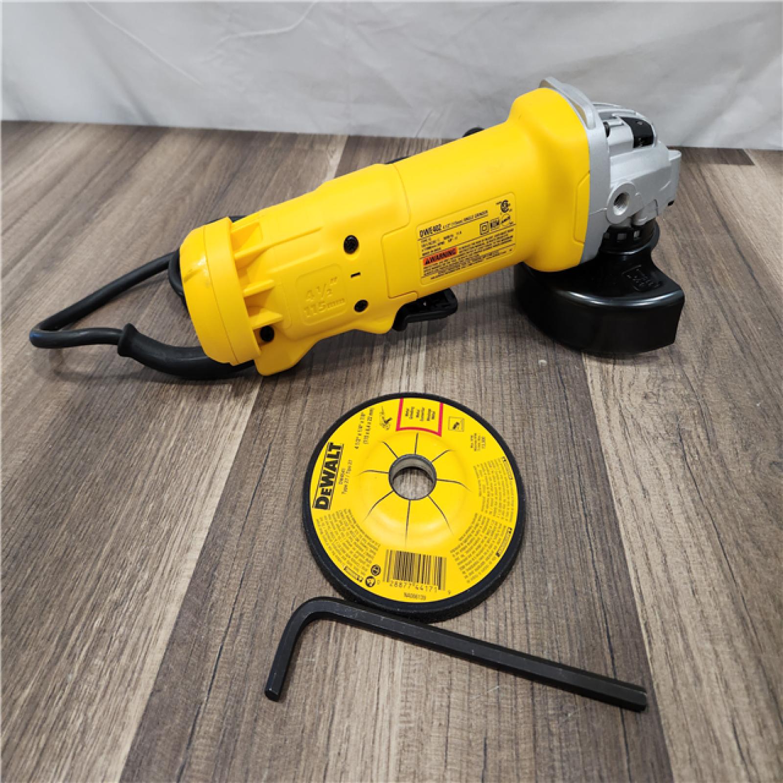 LIKE NEW! - DEWALT 11 Amp Corded 4.5 in. Small Angle Grinder