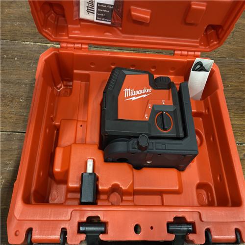 AS-IS 100 Ft. REDLITHIUM Lithium-Ion USB Green Rechargeable Cross Line Laser Level with Charger