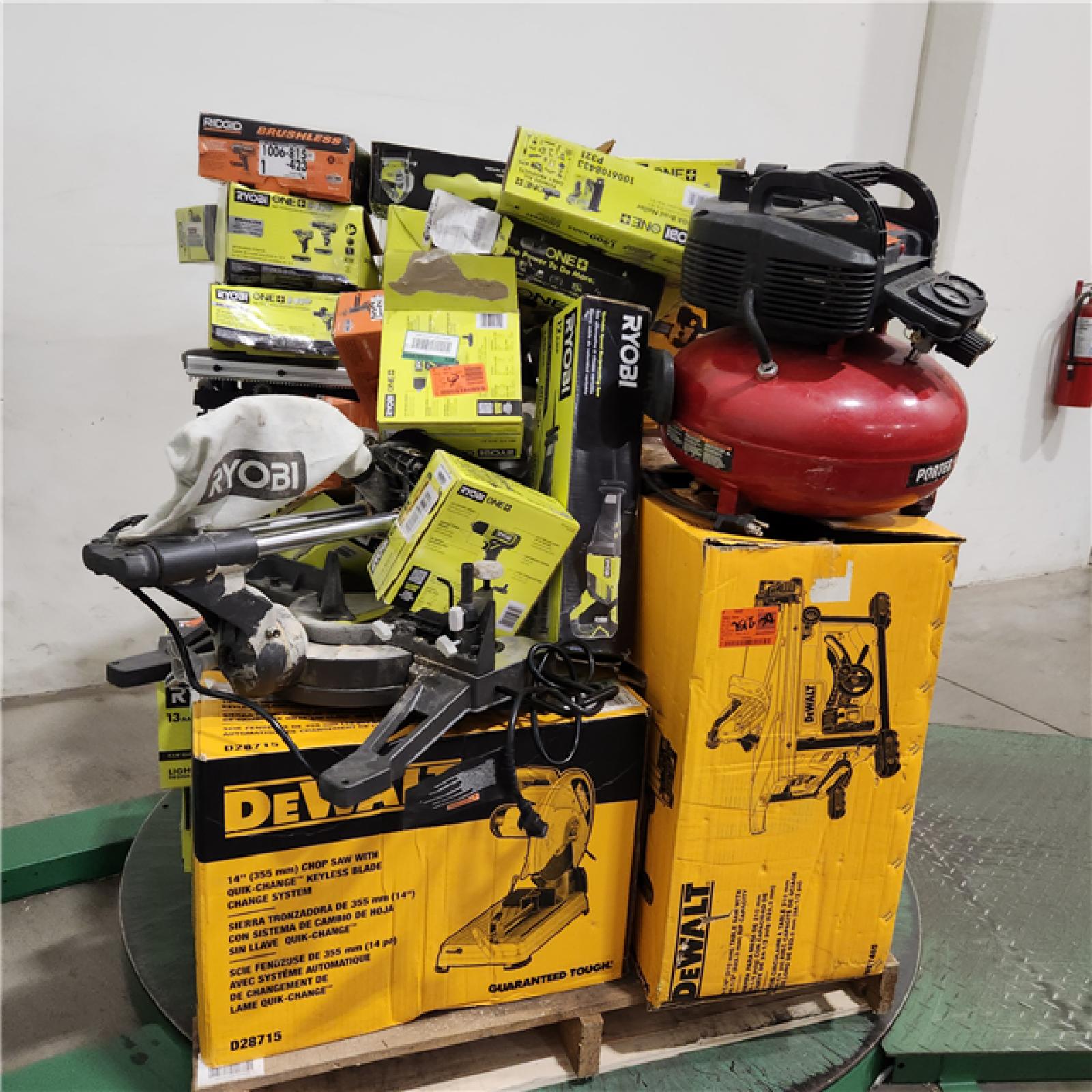 Dallas Location - As-Is Tool Pallet