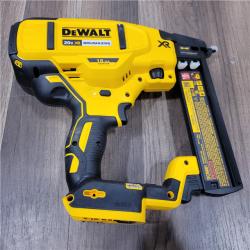 AS-IS DEWALT DCN681D1 20V 18Ga Stapler Kit