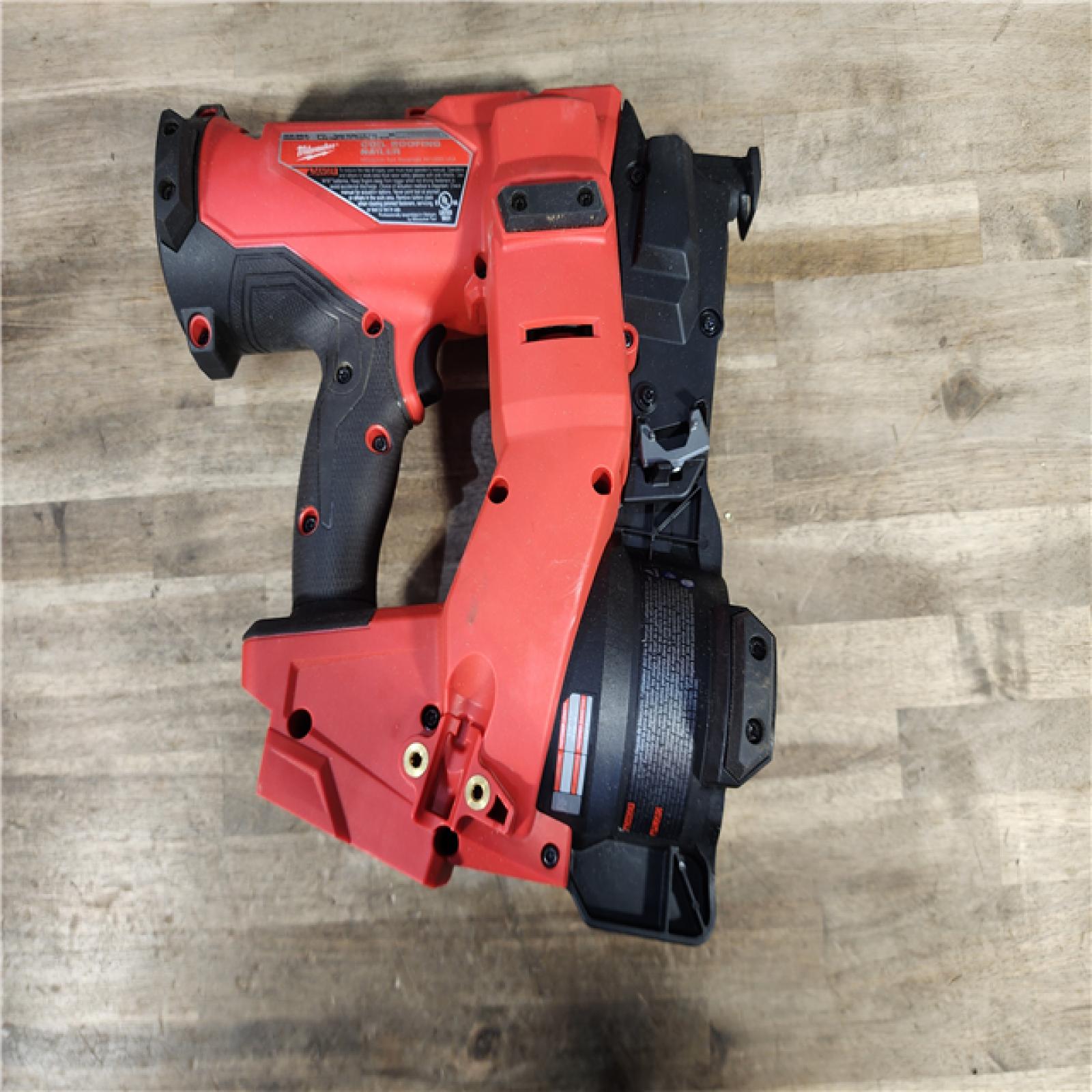 HOUSTON LOCATION - AS-IS Milwaukee M18 FUEL Coil Roofing Nailer (TOOL ONLY)