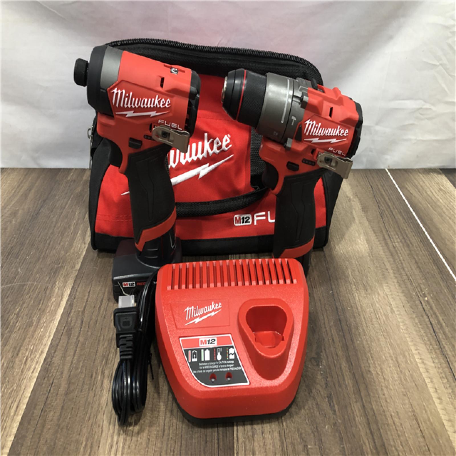 AS-IS Milwaukee 18V Lithium-Ion Brushless Cordless 4-1/2 in./5 in. Grinder w/Paddle Switch (Tool-Only)