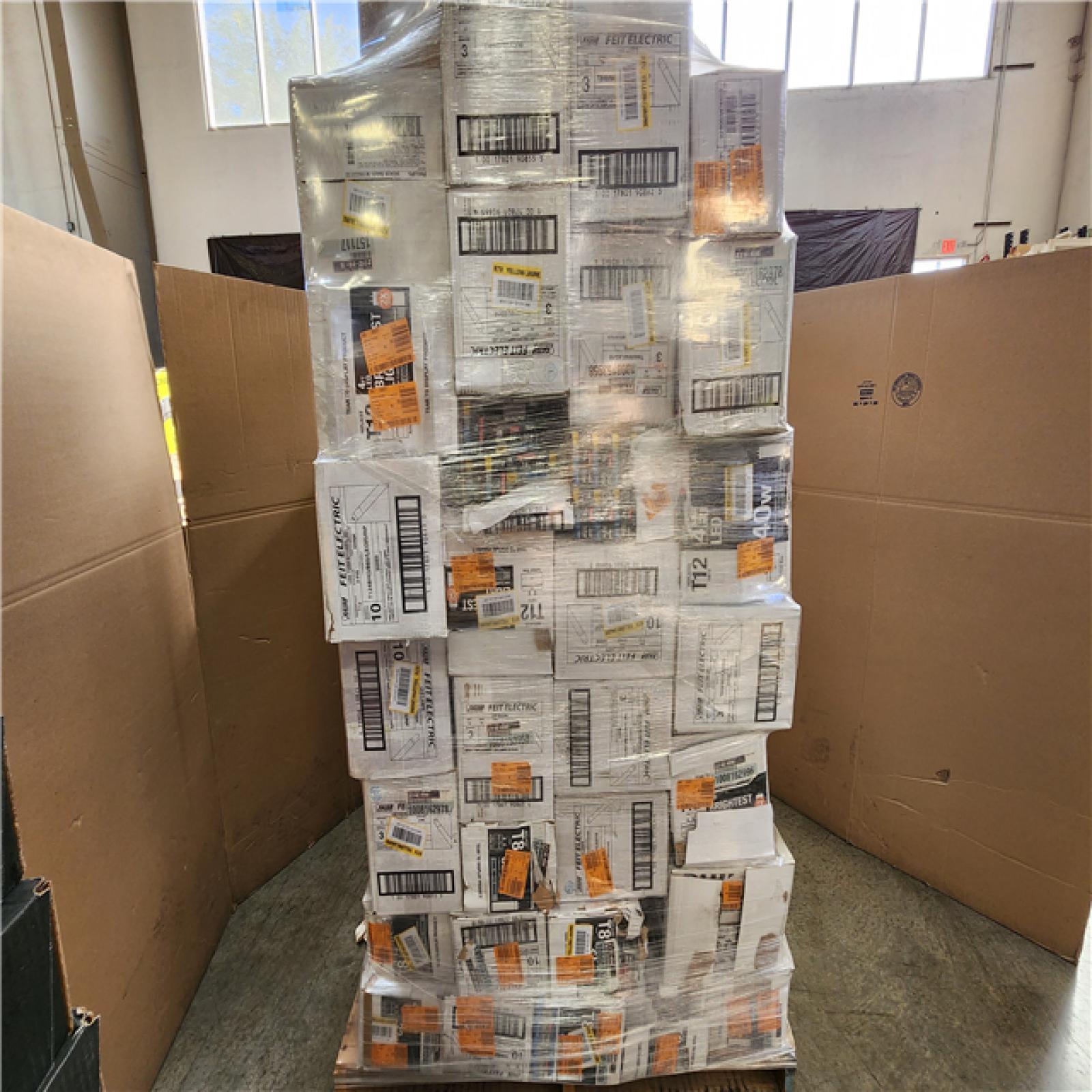 Phoenix AS-IS Mixed 4ft. LED High Output Direct Replacement Fluorescent Lamps Pallet (33-Boxes)