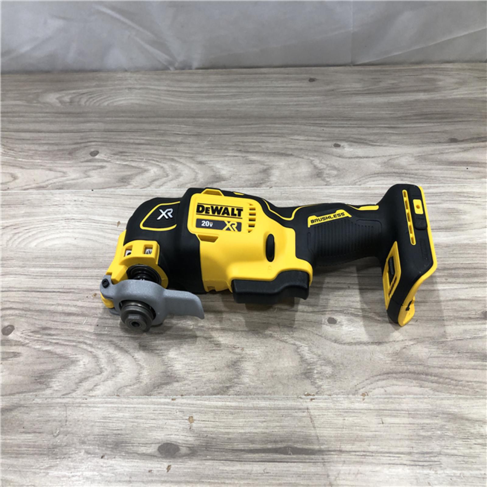 AS-IS DEWALT 20-Volt MAX XR Cordless 3-speed Oscillating Multi-Tool DCS356B (Tool-Only)