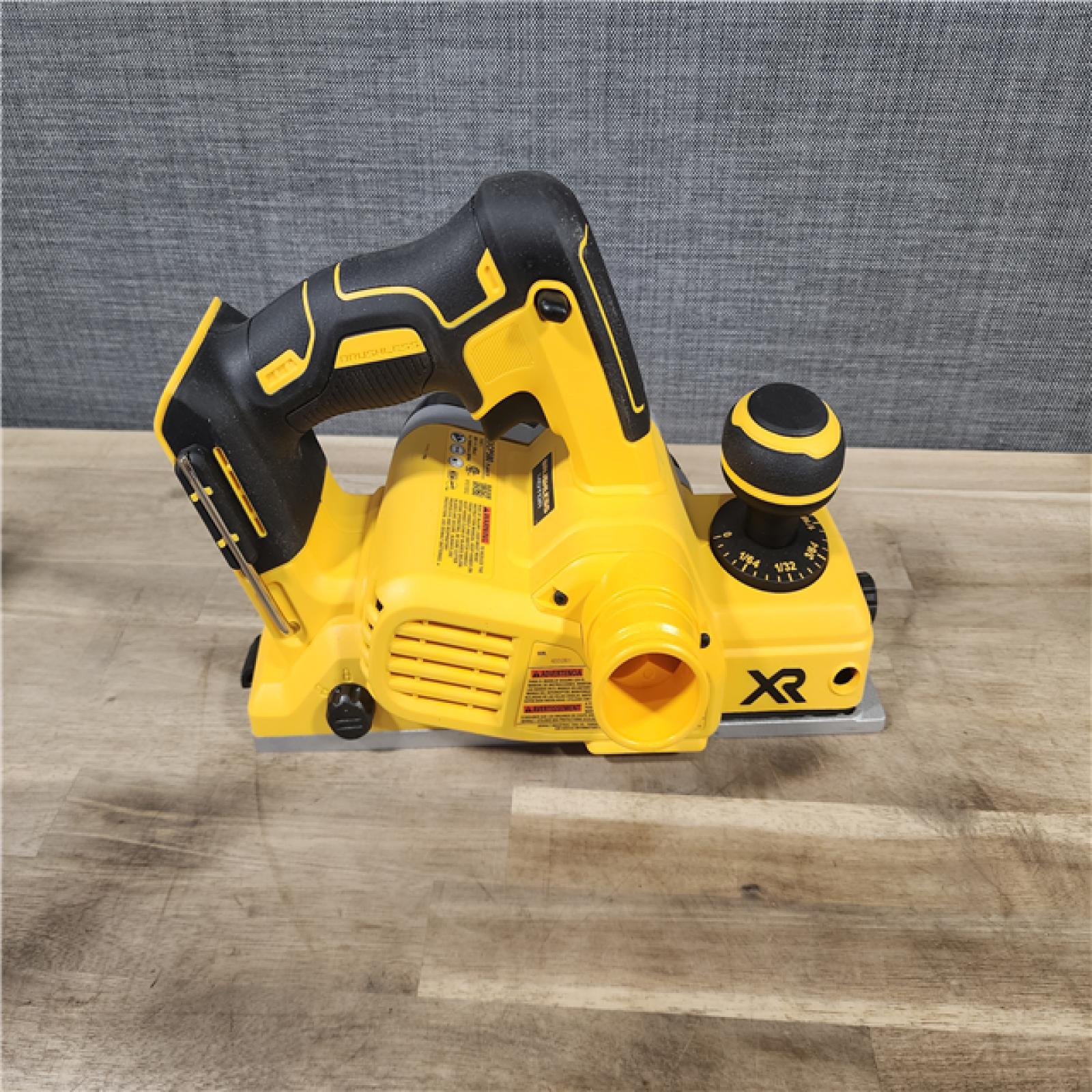 HOUSTON LOCATION - AS-IS DEWALT DCP580B 20V MAX Lithium Ion Brushless Planer