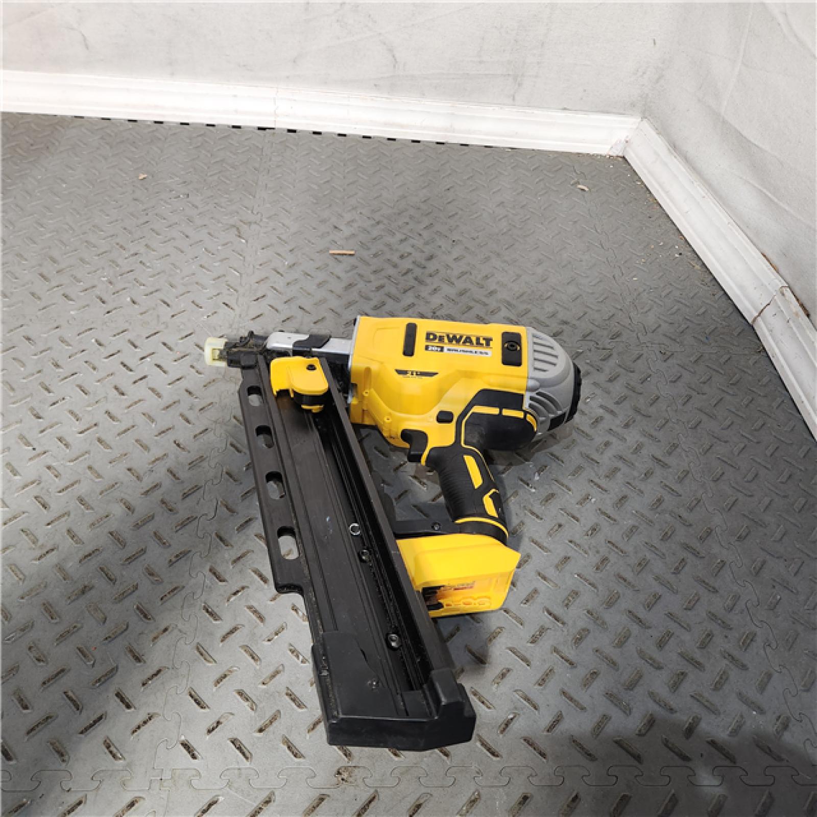 HOUSTON LocationASISDeWalt DCN21PLB 20V MAX 21Degree Plastic